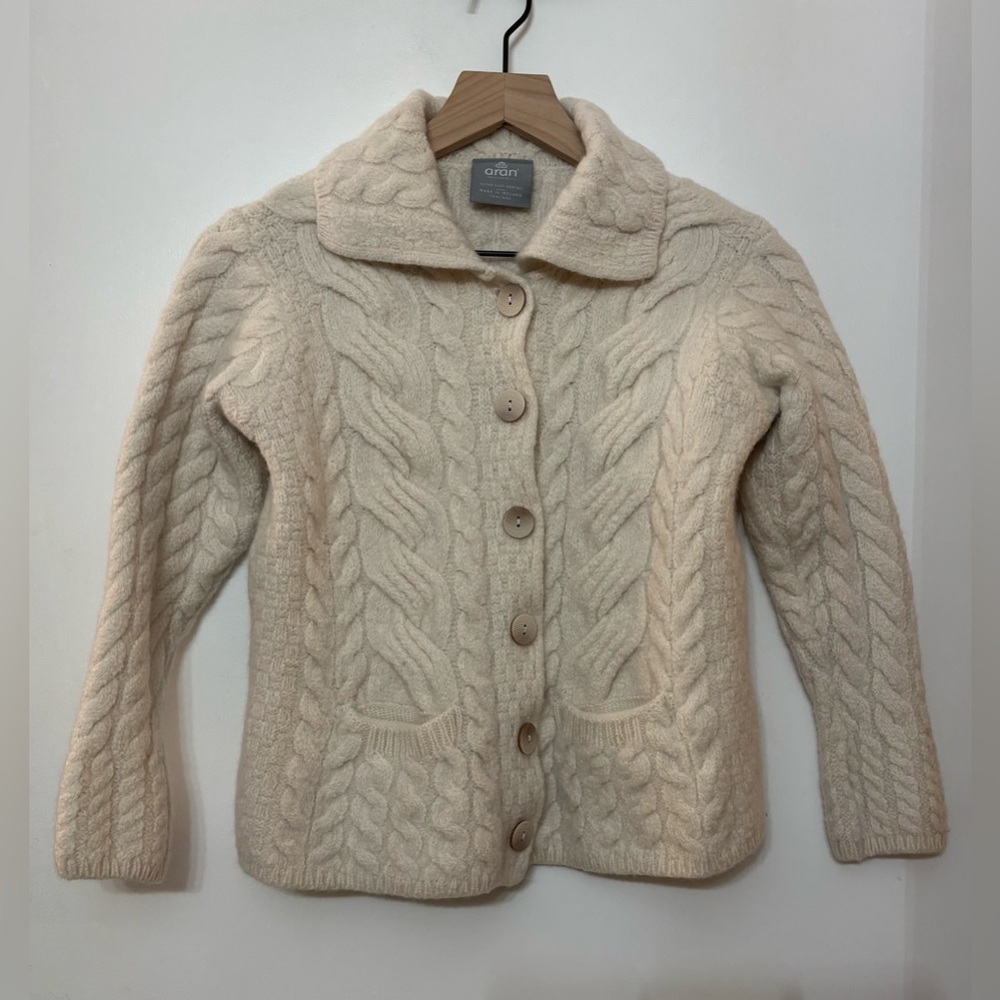 Aran Woollen Mills Kids Wool button-down chunky knit Cardigan Sweater (Shrunken)